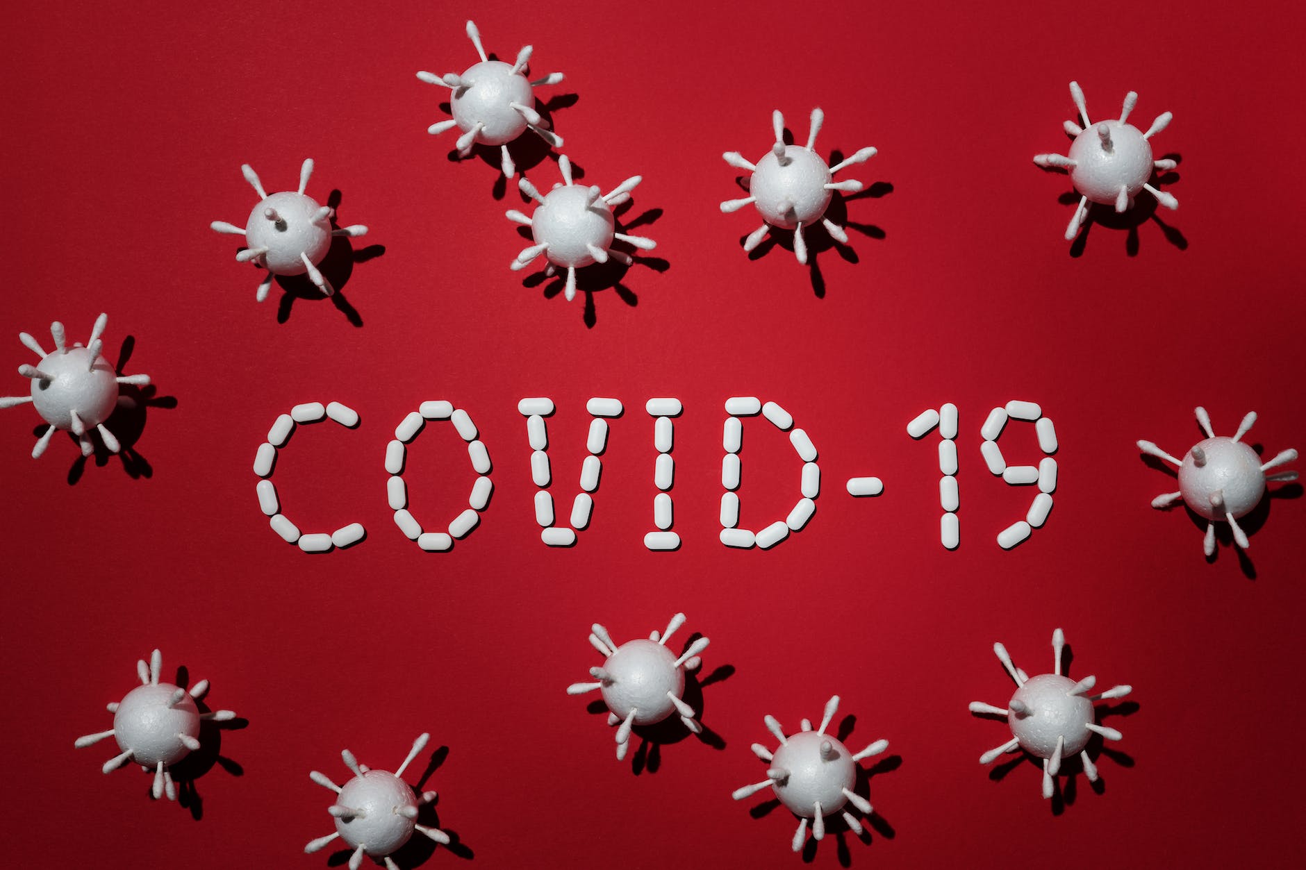 Covid- 19 pandemins påverkan på Vårdyrket och Fördelarna med Konsultsjuksköterskor